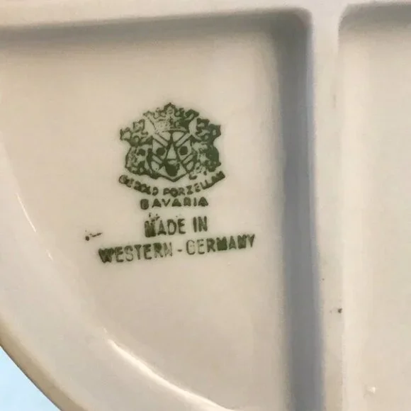 Gerold Porzellan Bavaria Western Germany Figurine Girl Geese Ducks collectors - Picture 10 of 12